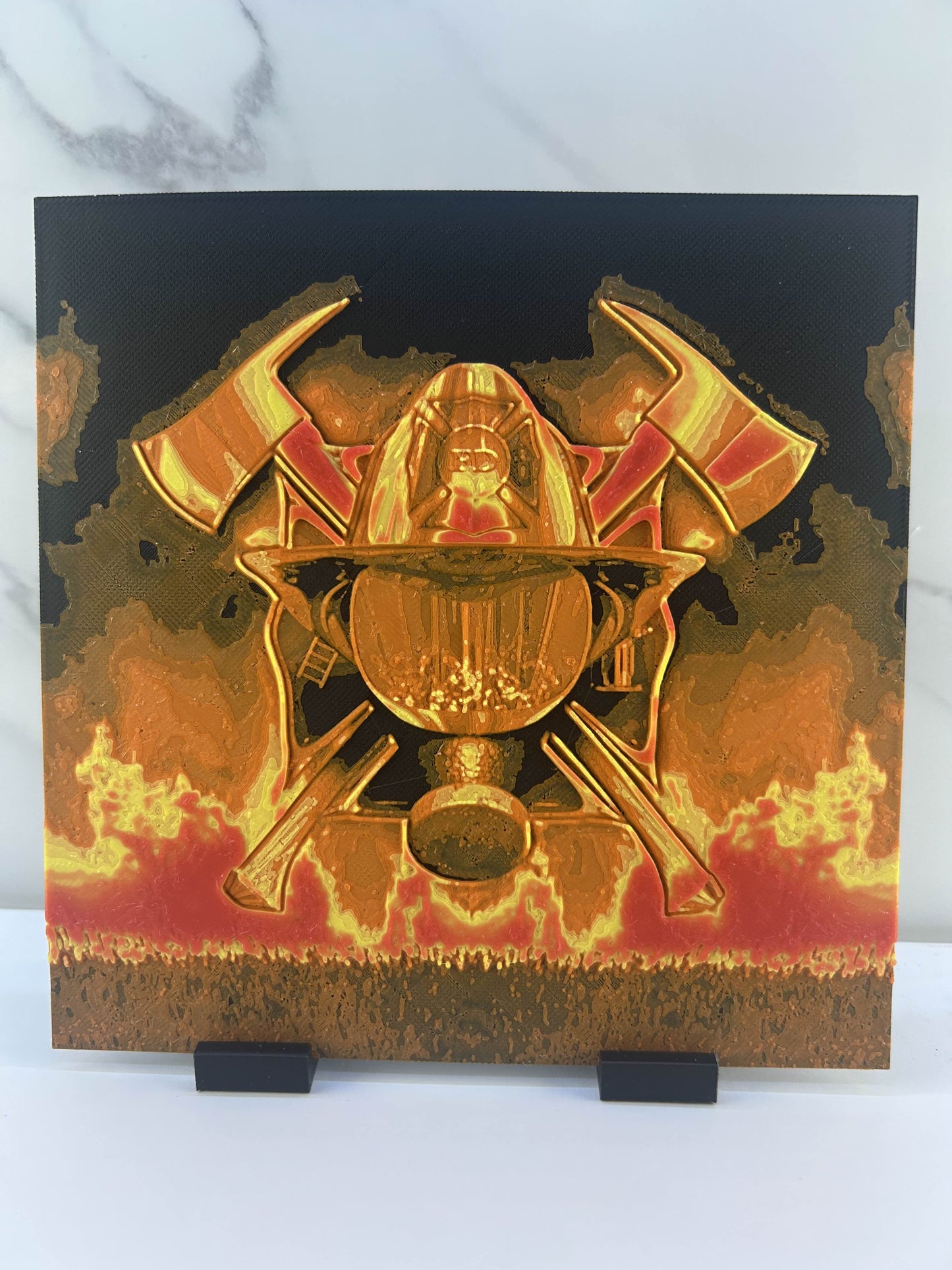 Pompier - Plaque avec support : Casque avec flammes