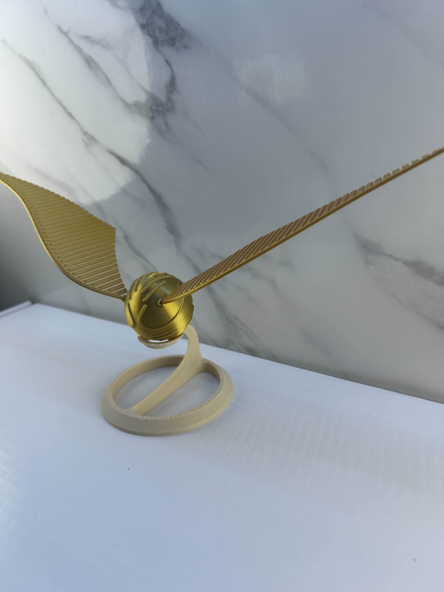 Harry Potter - Réplique avec Support : Vif d'Or