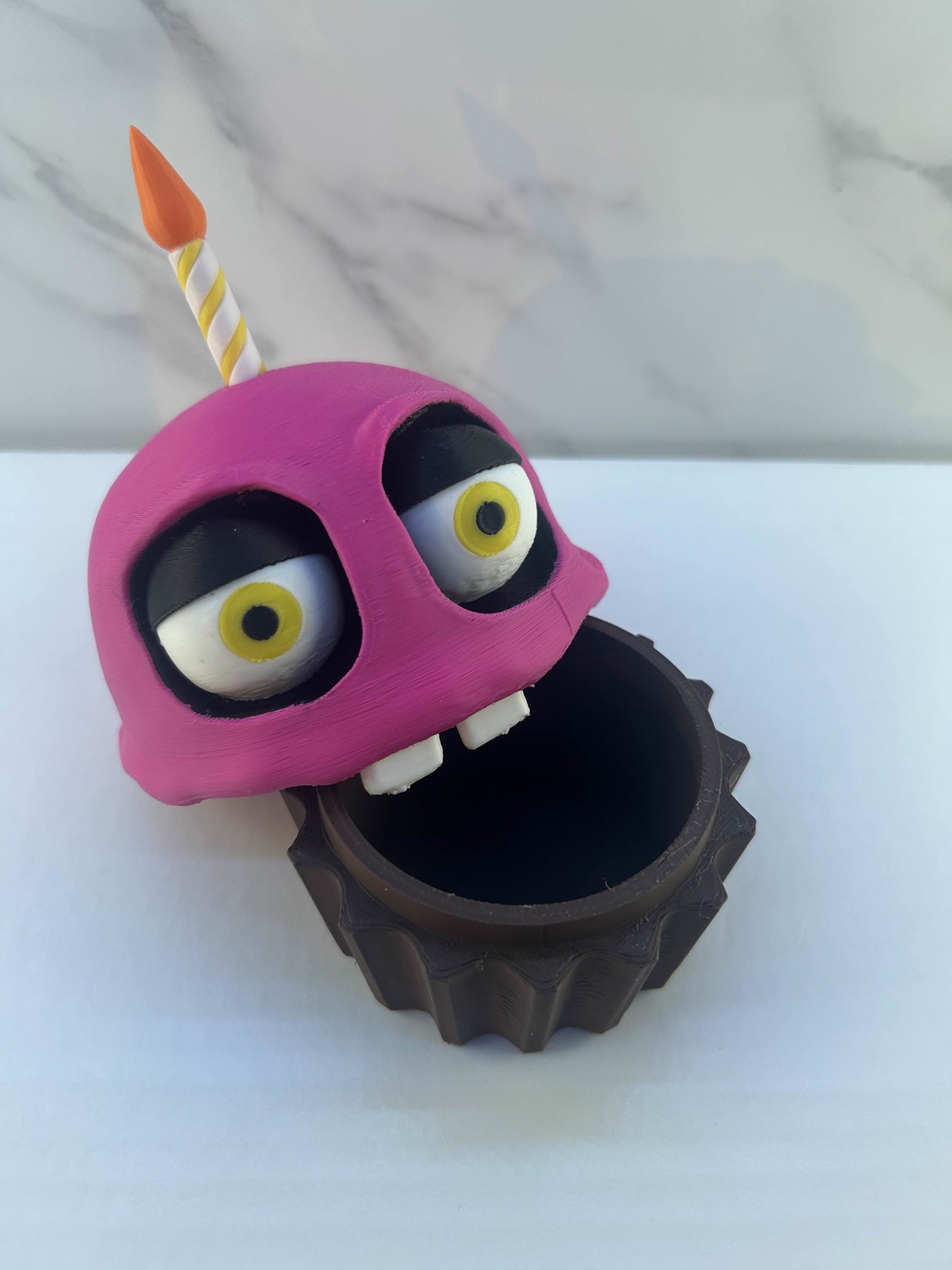 Five Nights at Freddy's - Figurine : Mr Cupcake