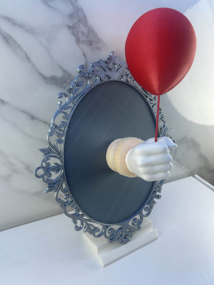 Ça - Décoration Murale : Miroir avec Main et Ballon Rouge