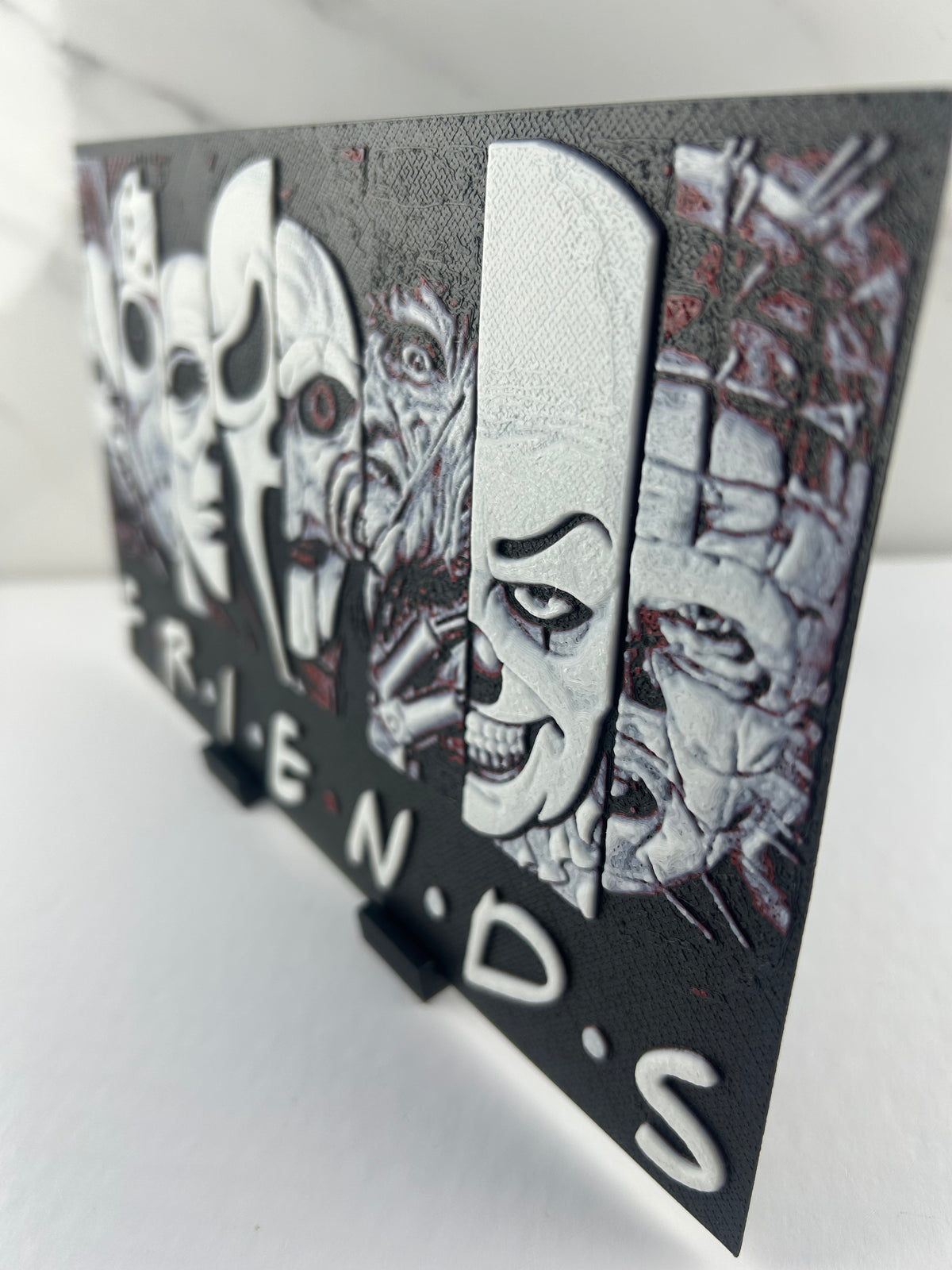 Tueurs FRIENDS - Plaque avec Support