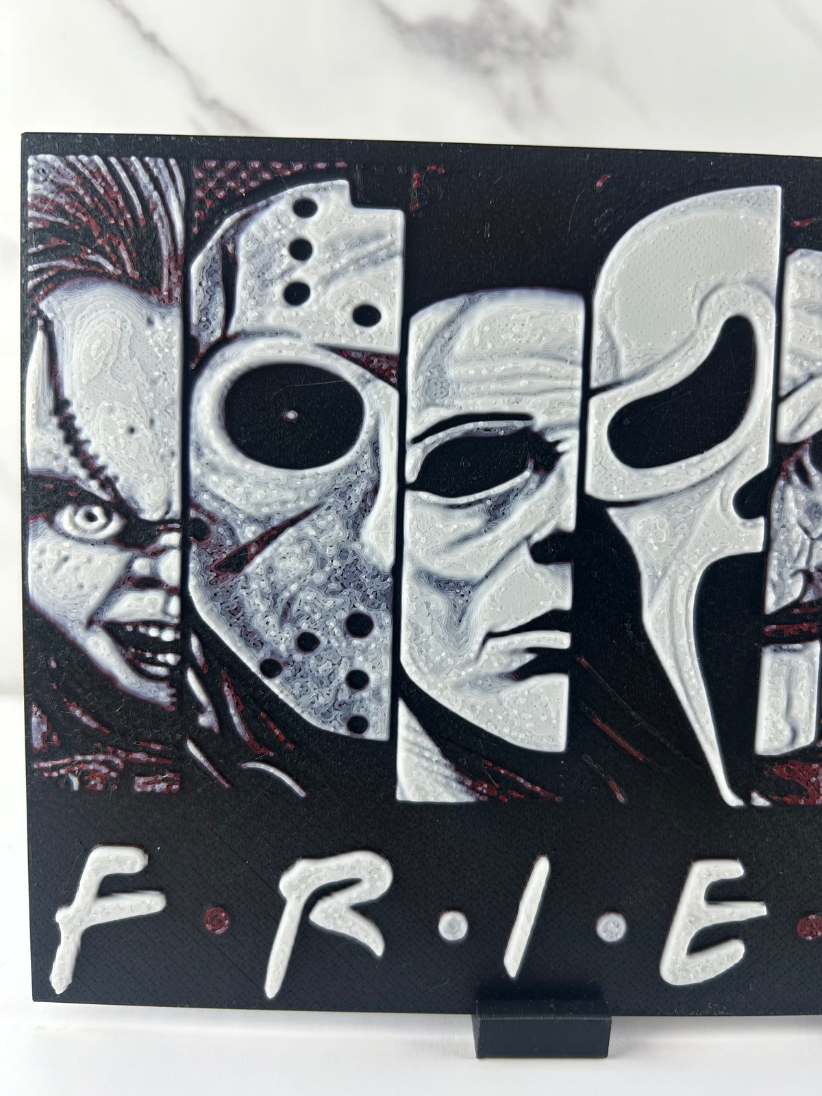 Tueurs FRIENDS - Plaque avec Support